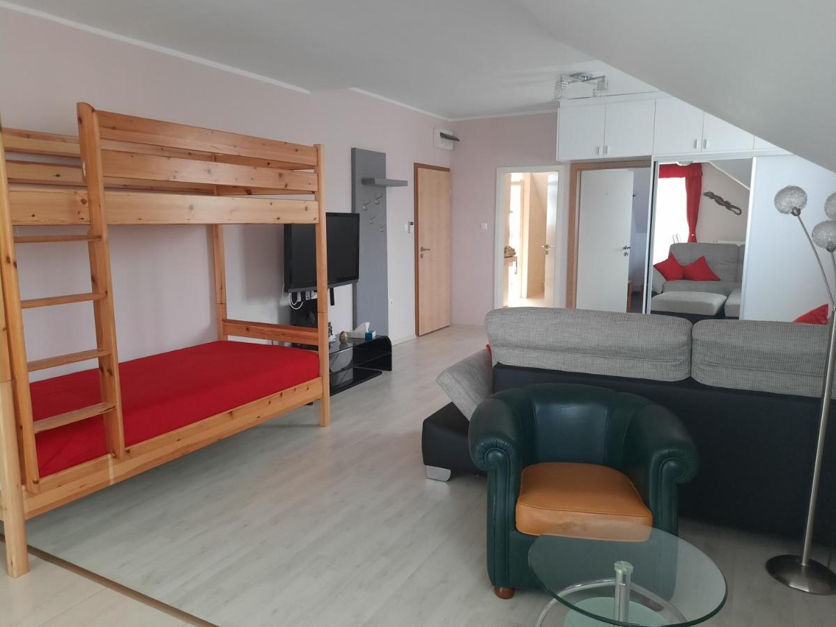 Fitt Apartman Lenti Esterno foto